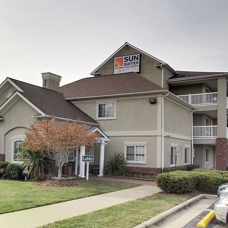 Intown Suites Extended Stay Raleigh Nc - Capital Blvd Exterior foto
